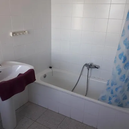 Arrigorri Ostatu Jatetxea 招待所 *