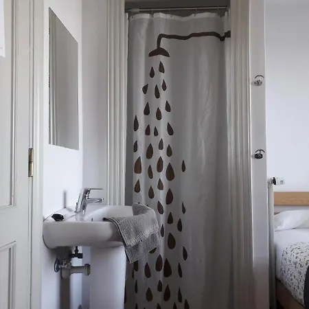 Arrigorri Ostatu Jatetxea 招待所 翁达罗阿